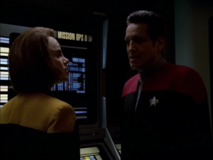 B'Elanna finds a holo-novel that plays out a mutiny by the maquis crew